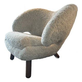 Pelican Lounge Chair in Sheepskin and Walnut by Finn Juhl For Sale