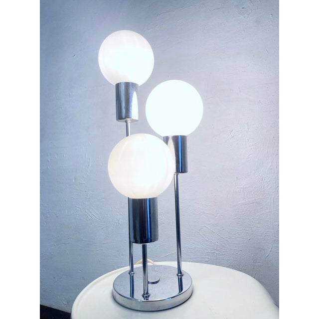 Space Age Spherical Table Lamp in Chrome and Glass, 1970s For Sale - Image 6 of 9