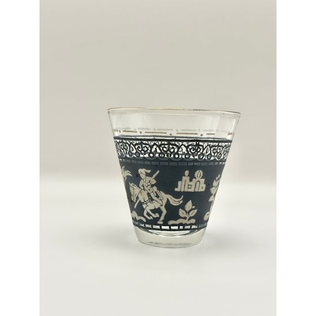 1960s Mid-Century Wedgwood Style Whiskey Glasses With Greek Revival Horsemen & Gilded Rim- Set of 4 For Sale - Image 5 of 5