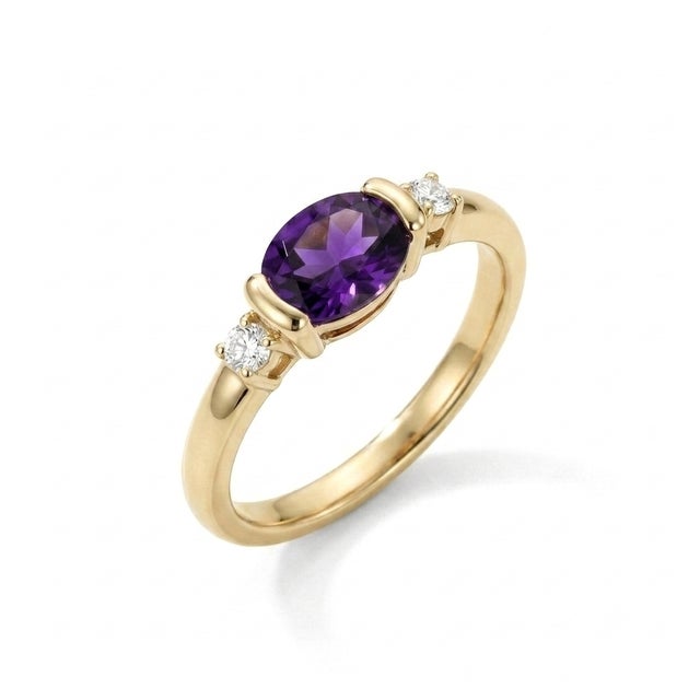 Contemporary Amethyst Oval Cut Ring • Minimalist Three-Stone Ring • February Birthstone Ring Us 7 For Sale - Image 3 of 3