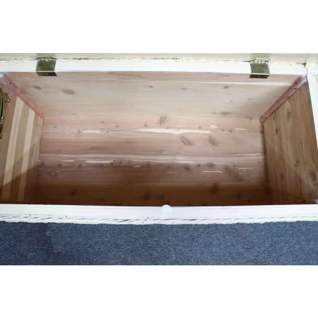 Coastal Late 20th Century Lexington -Henry Link Attributed Wicker & Cedar Trunk For Sale - Image 3 of 9