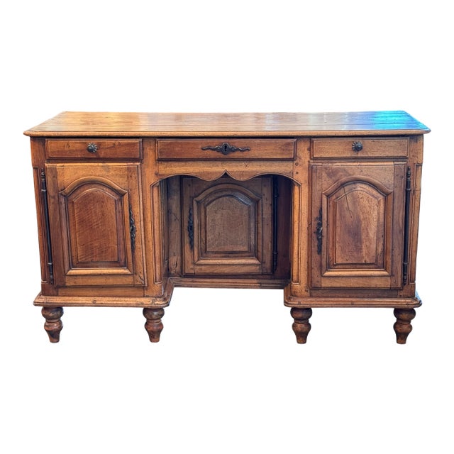 18th Century French Walnut Kneehole Desk For Sale
