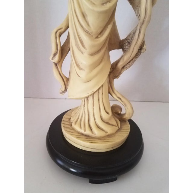 Alabaster Vintage 1960s Asian Hand Carved Alabaster Figurine W/ Four Footed Resin Base, From Italy For Sale - Image 8 of 13