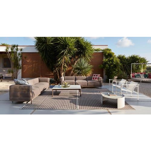 LC10 T5 Table from Cassina For Sale - Image 9 of 11