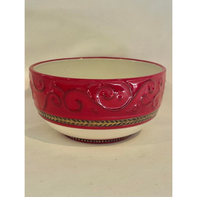 English 2009 Fitz and Floyd “Damask Holiday” Salad Plate and Coupe Bowl Set - 2 Pieces For Sale - Image 3 of 10