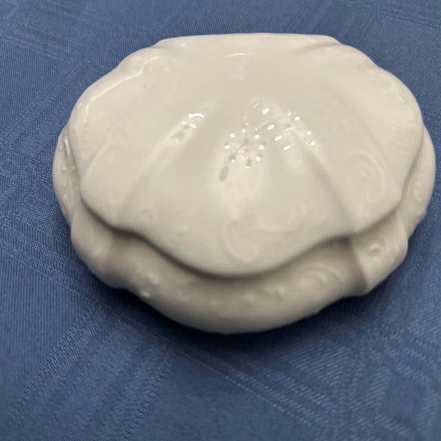 Beautiful Vintage Limoges France Scalloped Trinket Lidded For Sale - Image 10 of 10