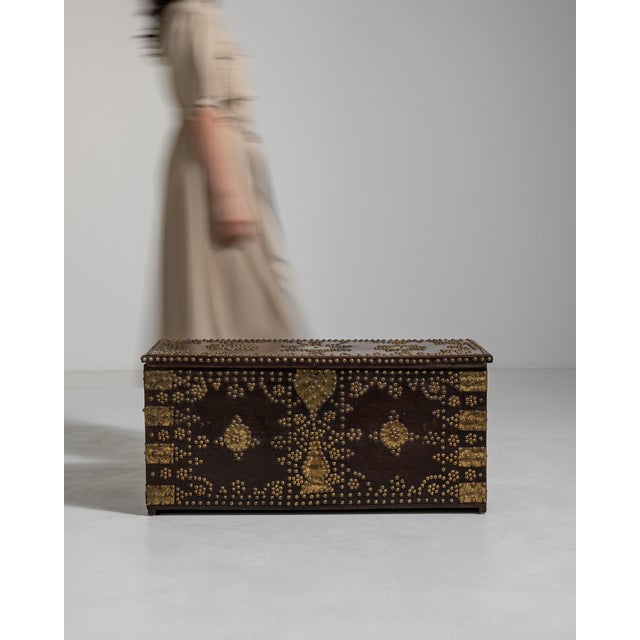 Wood Chest with Brass Accents, Antique, United Kingdom, 19th Century For Sale - Image 4 of 18