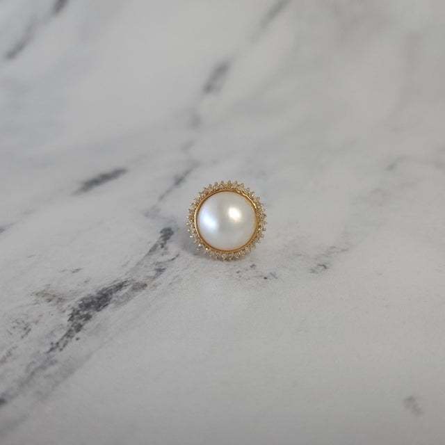 Contemporary 13MM Freshwater Pearl Diamond Halo Ring, Size 8 For Sale - Image 3 of 4