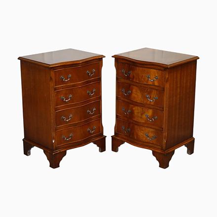 Georgian Style Serpentine Nightstands with Drawers, Set of 2 For Sale - Image 18 of 18