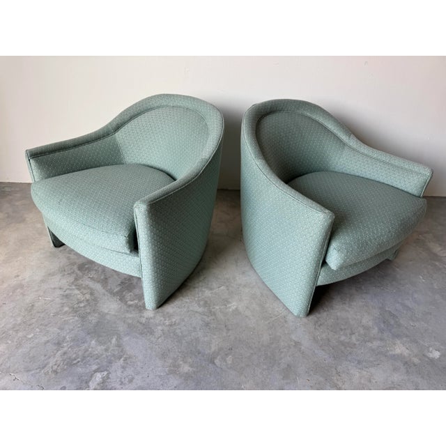1980’s Vintage Selig Imperial-Style Barrel Back Upholstered Club Chairs – A Pair For Sale In Miami - Image 6 of 12