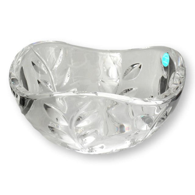 Traditional Tiffany & Co Crystal Bowl For Sale - Image 3 of 5