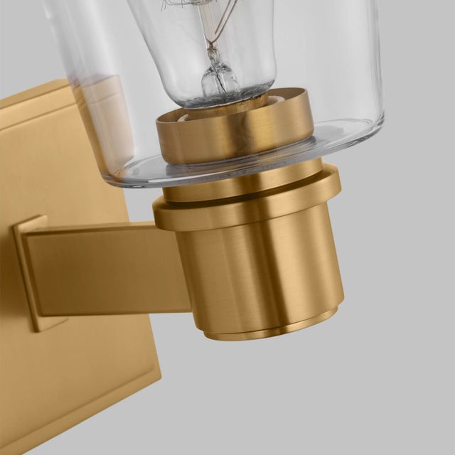 Metal Chapman & Myers by Visual Comfort Studio Alessa 1-Light Sconce in Burnished Brass For Sale - Image 7 of 8