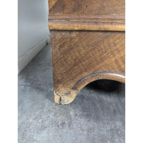 Vintage Louis XV Bathroom Furniture For Sale - Image 9 of 11