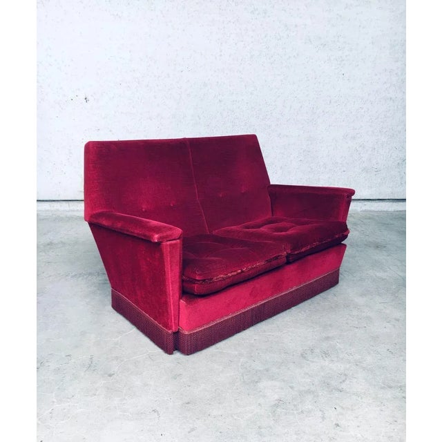 Hollywood Regency Style Fuchsia Velvet 2-Seat Sofa with Fringe, 1960s For Sale - Image 10 of 16