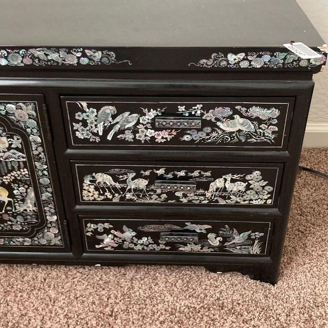Black 1970s Black Lacquer Dresser With Mother of Pearl Inlay and Asian Inspired Design For Sale - Image 8 of 9