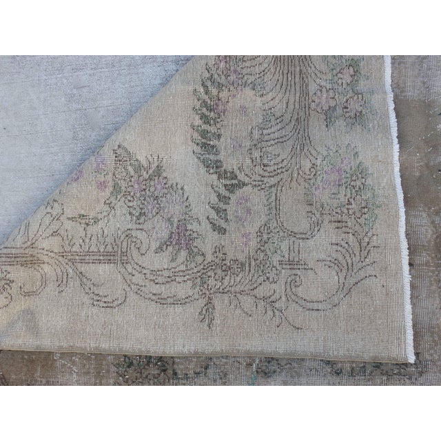 Tan Antique Oushak Neutral, Purple and Green Rug With Foliate Detail For Sale - Image 8 of 11