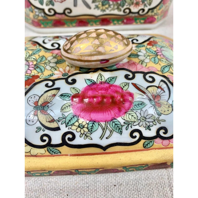 Ceramic Vintage Chinoiserie Pink and Gold Lidded Box For Sale - Image 7 of 13
