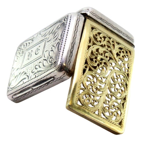 Reign of George IV Gold and Paw Vinaigrette Box For Sale