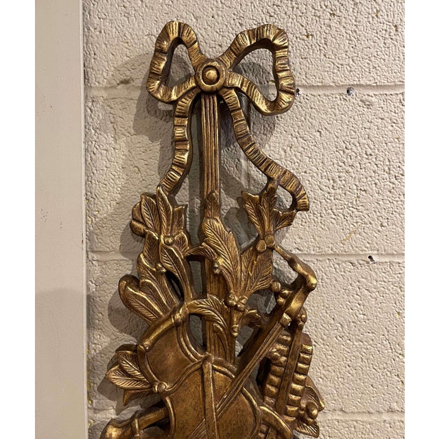 Pair of Mid-Century Italian Louis XVI Giltwood Musical Wall Trophies For Sale In Dallas - Image 6 of 11