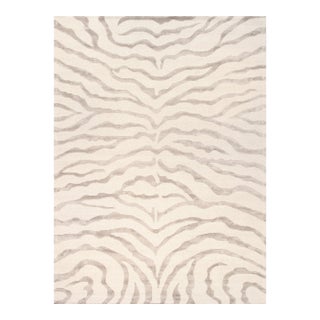 Edgy Hand-Tufted Ivory Area Rug- 6' 0'' X 9' 0'' For Sale