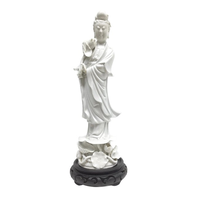 Vintage Chinese White Porcelain Guanyin For Sale