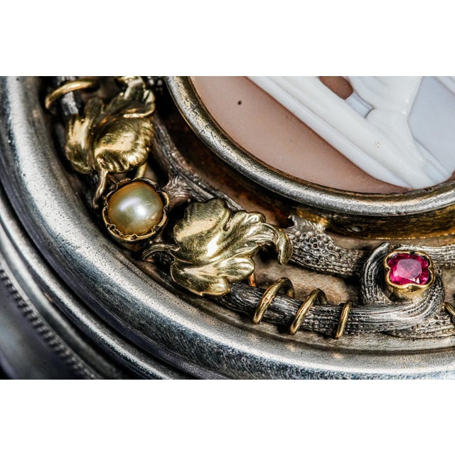 Magnificent Antique Grand Tour Box 19th Century Carved Shell Cameo Mixed Metals Gemstones Zeus Neoclassical Continental Silver For Sale - Image 10 of 15