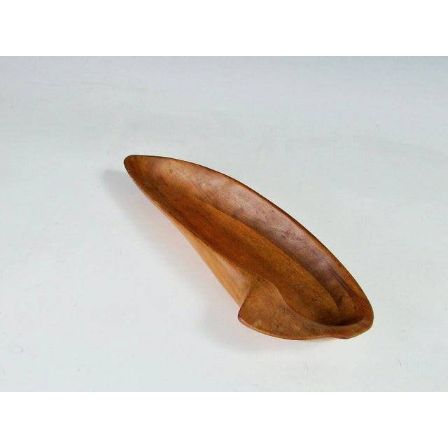 Early 20th Century Oceana Wood Bowl Branded Russel Wright Retains Early Original Klise Paper Label For Sale - Image 5 of 11