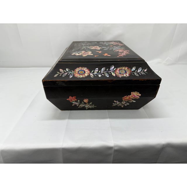 Black 19th Century Chinese Export Black Lacquer & Mother of Pearl Sewing Box For Sale - Image 8 of 10