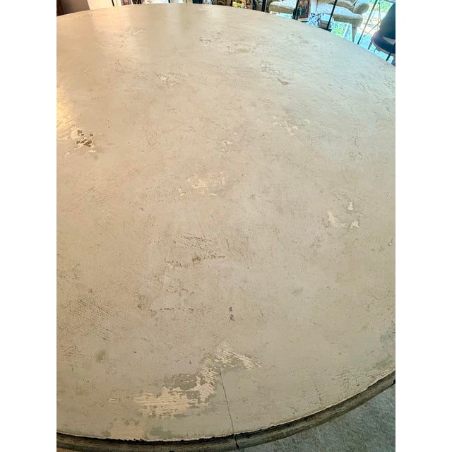 Ivory Elegant French Provincial Round Pedestal Dining Table With Distressed European Finish For Sale - Image 8 of 9