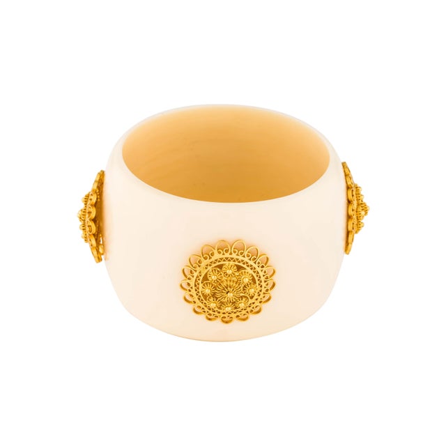 Contemporary Modern Mallarino Coco Attributed Cuff Sterling Silver 18k Gold Plated Vermeil Gilt Resin Bangle Not Signed For Sale - Image 3 of 9