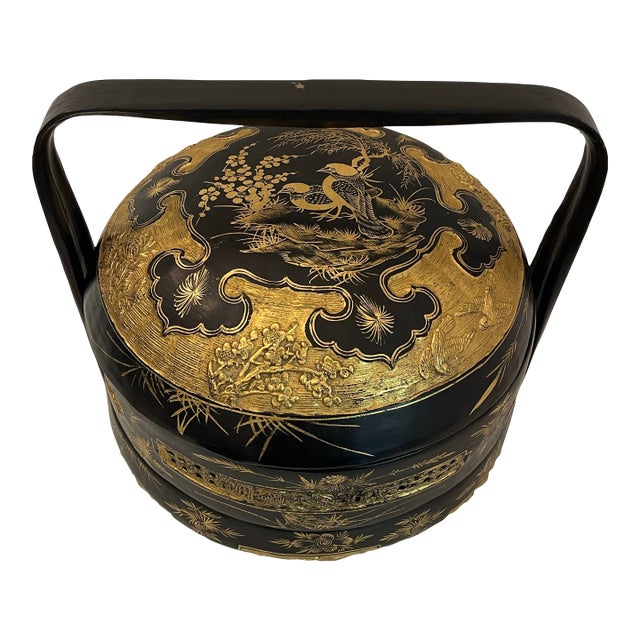 Vintage Chinoiserie Black Lacquer & Raised Gold Gilt Tiered Chinese Wedding Basket For Sale