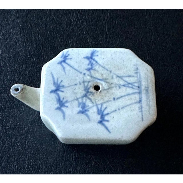 Asian Korean Ceramic White Porcelain Water Dropper Joseon Dynasty For Sale - Image 3 of 10