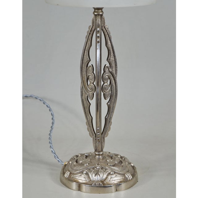 Metal 1920s French Art Deco Muller Freres Frosted Glass & Nickeled Bronze Table Lamp For Sale - Image 7 of 12