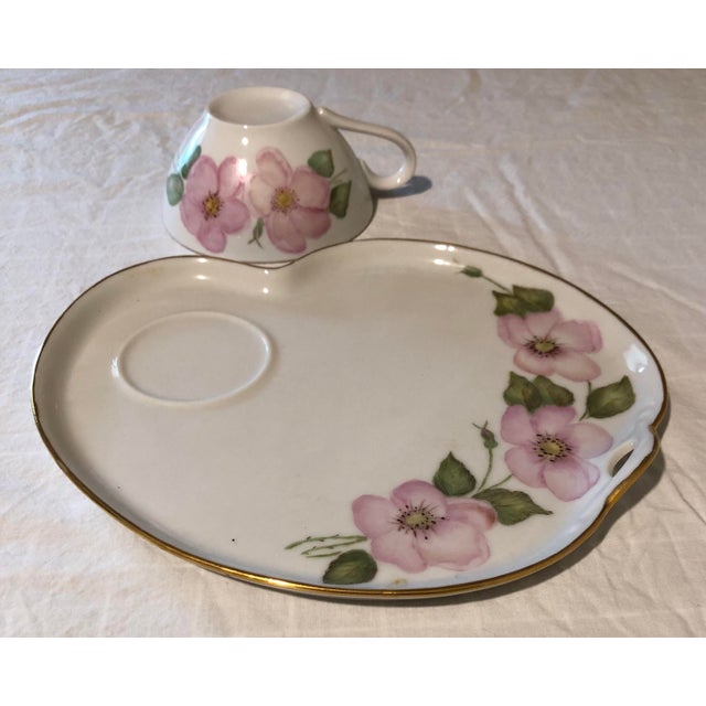 American 1960s Hand Painted Porcelain Tea/Coffee Dessert Set of 8 - 16 pcs For Sale - Image 3 of 10