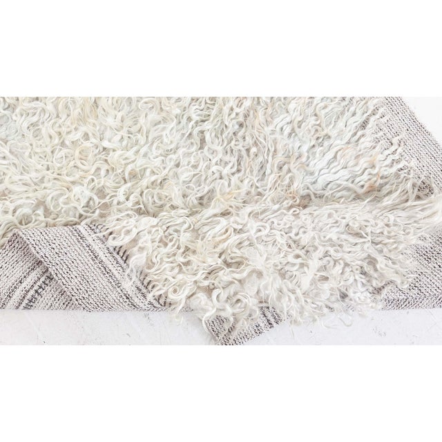 Modern High-Low Tulu Rug by Doris Leslie Blau For Sale In New York - Image 6 of 8