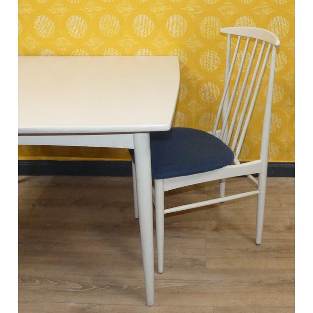 Mid-Century Modern Vintage Kitchen Chairs with Spindles, 1960s, Set of 4 For Sale - Image 3 of 12