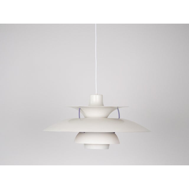 The ph 5 lamp is an icon of danish design that has gained immense popularity worldwide. Designed by the renowned designer...