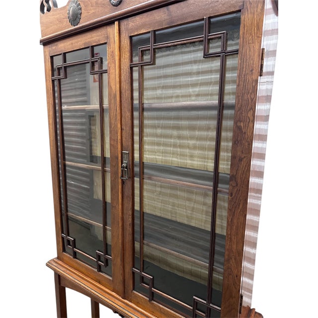 1900-1909 Edwardian William and Mary Chest on Legs China Hutch Cabinet Vitrine English European Antique Glass Doors Wood Display Vitrine For Sale - Image 18 of 18