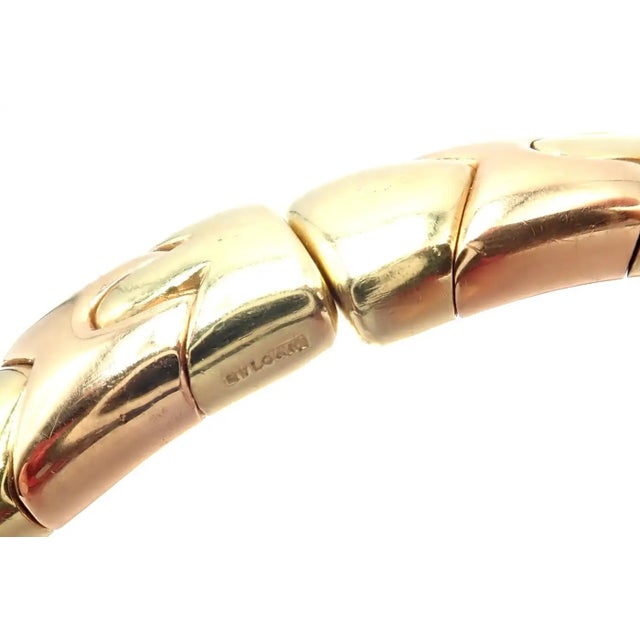 Metal Bulgari Vintage Alveare Yellow & Rose Gold Bangle Cuff Bracelet For Sale - Image 7 of 11