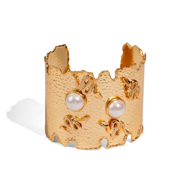 Metal Pearl Serpent Power Chunky Gold Cuff Bracelet For Sale - Image 7 of 8