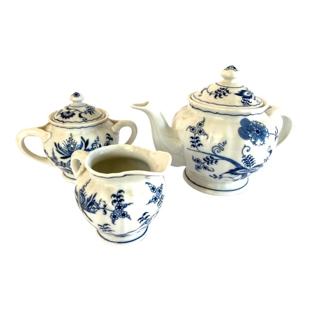Vintage 1990s Blue Danube Porcelain Tea Pot/Cream/Sugar, Japan - 3 Pieces For Sale
