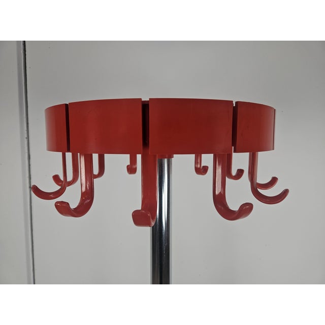 1970s Space Age Coat Hanger in Plastic and Steel by Dal Vera, 1970s For Sale - Image 5 of 18