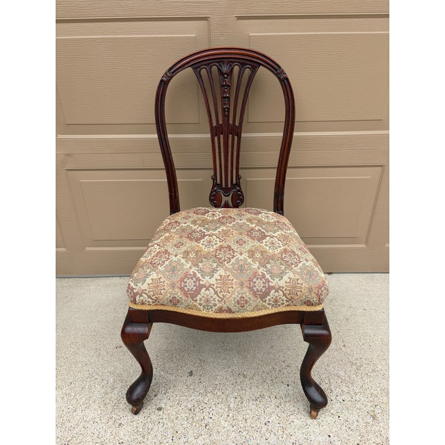 Queen Anne Antique Georgian Mahogany Side Chair With Tapestry Upholstery For Sale - Image 3 of 12