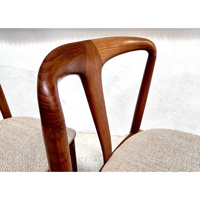 Model Juliane Teak Dining Chairs by Johannes Andersen for Uldum Møbelfabrik, Denmark, 1960s, Set of 4 For Sale - Image 9 of 18