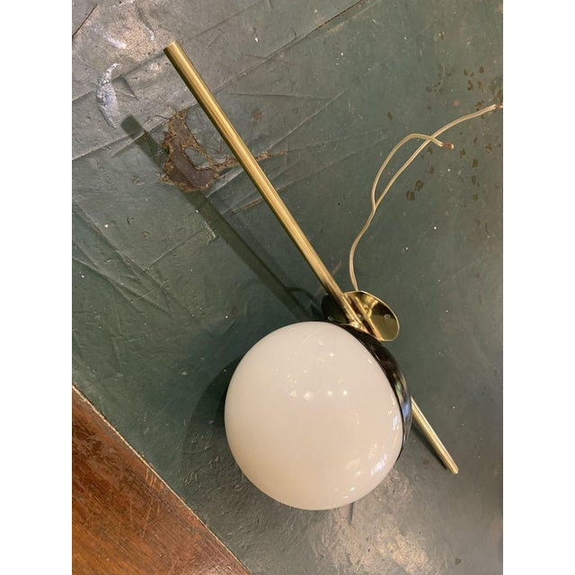 Art Deco Brass and Opaline Glass Wall Lamp, Italy, 1945 For Sale - Image 3 of 10