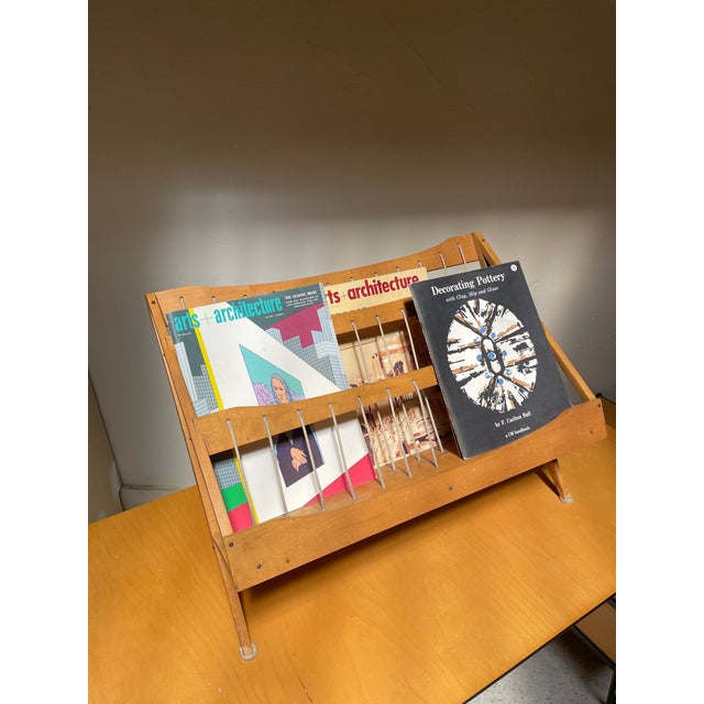 Mid-Century Modern 1950s Birch Wood Magazine Rack by Pic a Pipe - Vintage Atomic Style For Sale - Image 3 of 10