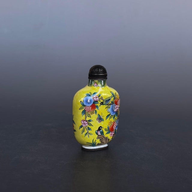 Yellow Late 19th Century Cloisonné Enamel Snuff Bottle With Bird and Flower Motif, 65g For Sale - Image 8 of 9