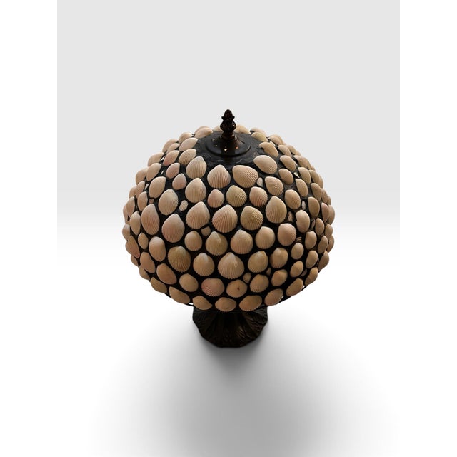 1970s Vintage Richard Hoosin Style Leaded Seashell Table Lamp With Art Nouveau Bronze-Finish Base - Signed For Sale - Image 5 of 11