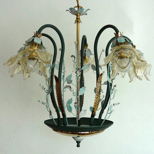 Mid-Century Modern Italian Brass and Glass Lead Crystal Chandelier from Artigian Fabbrica Lambadari, 1960s For Sale - Image 3 of 16