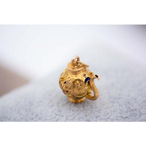 19.2K Gold Charm, in Worn conditions. Designed 1890 to 1919